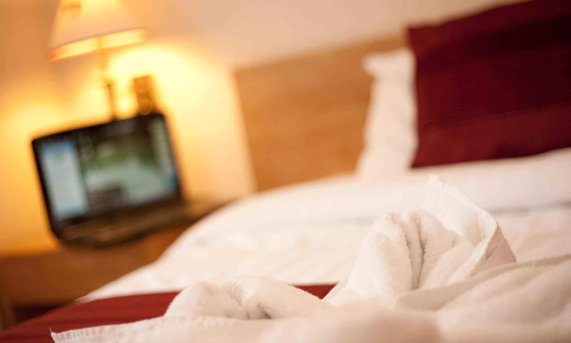 Denewood Hotel Борнмут Экстерьер фото