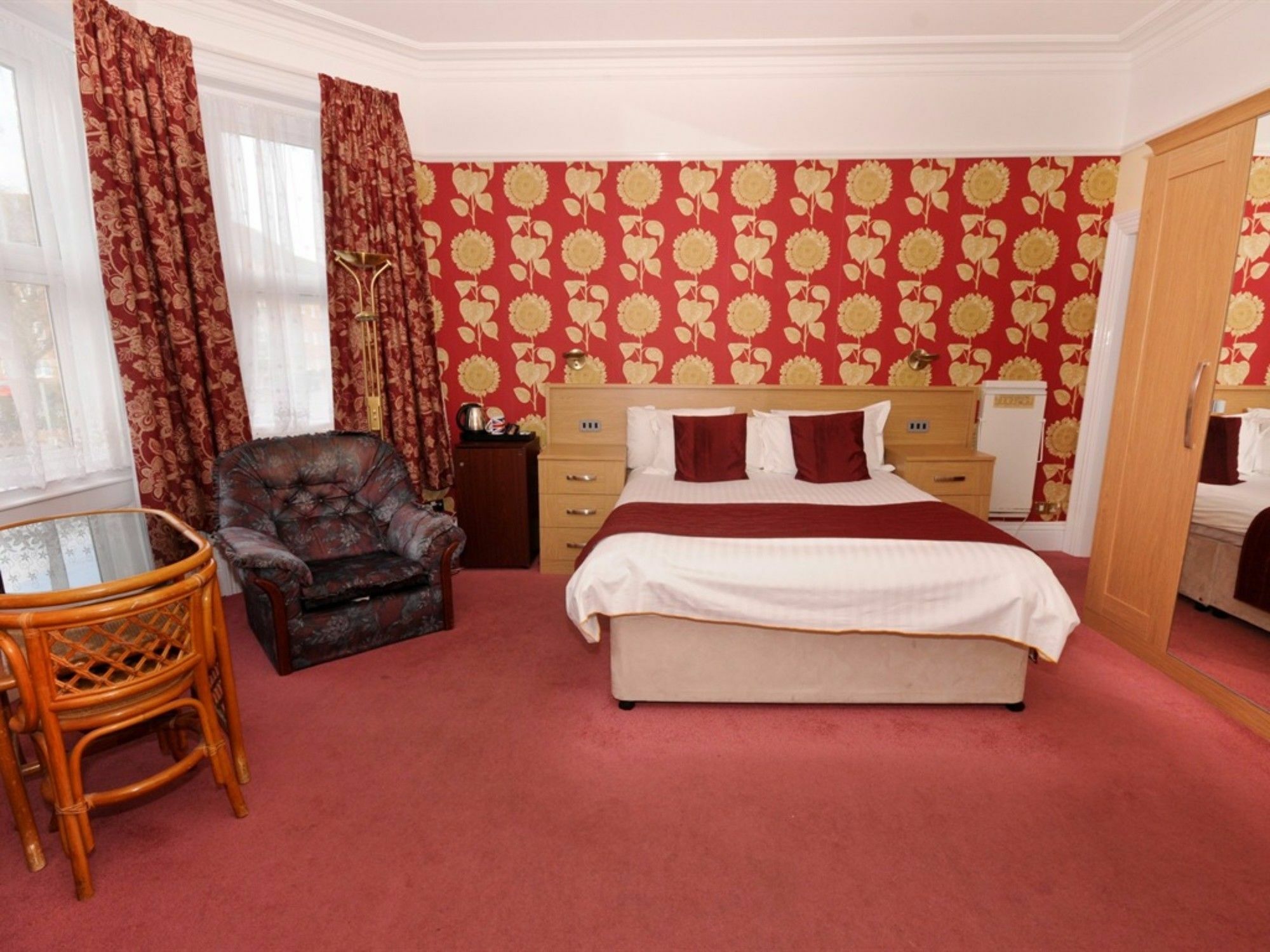 Denewood Hotel Борнмут Экстерьер фото
