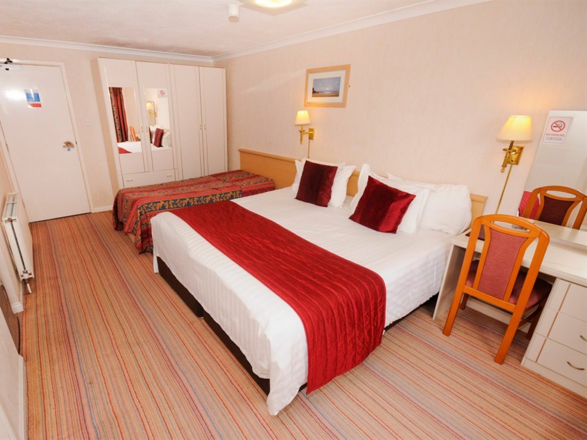 Denewood Hotel Борнмут Экстерьер фото