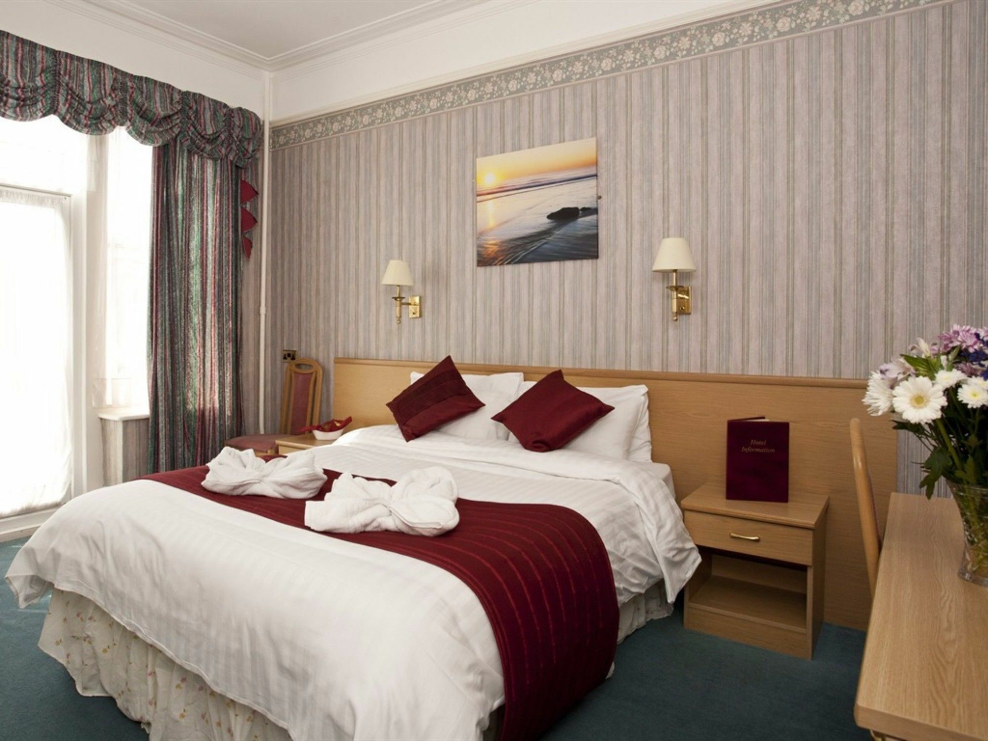 Denewood Hotel Борнмут Экстерьер фото