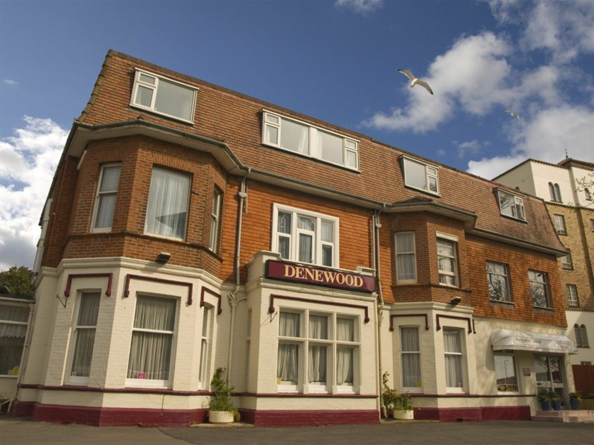 Denewood Hotel Борнмут Экстерьер фото